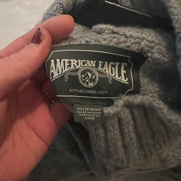 Grey American Eagle turtleneck sweater - Picture 2 of 3